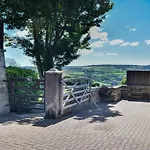 3 Bed In Whitby Oc-90809 *