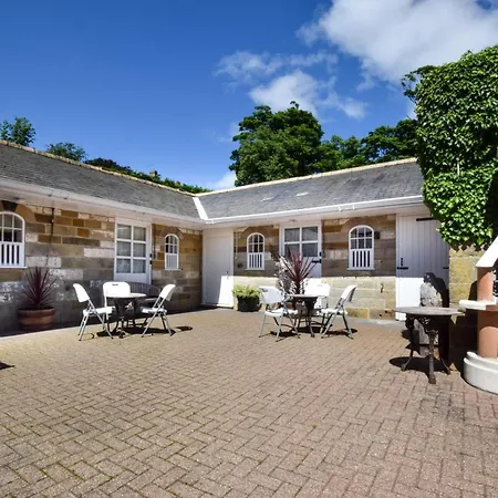 3 Bed In Whitby 90809 * Aislaby