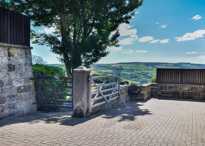 3 Bed In Whitby Oc-90809